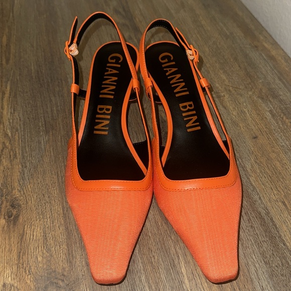 NWOT Gianni Bini Slingback Kitten Heel in Orange/Tangerine sz 8 - Picture 3 of 8